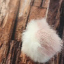 Load image into Gallery viewer, Pom pom keyrings