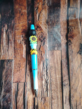 Load image into Gallery viewer, Beaded pens