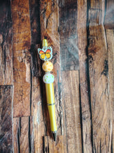Load image into Gallery viewer, Beaded pens