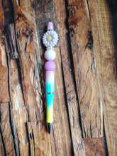 Load image into Gallery viewer, Beaded pens