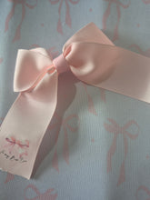 Load image into Gallery viewer, Hair bows with transfers