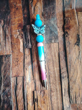 Load image into Gallery viewer, Beaded pens