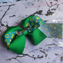 Load image into Gallery viewer, St Patricks day bow
