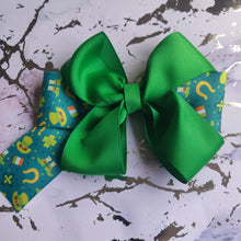 Load image into Gallery viewer, St Patricks day bow
