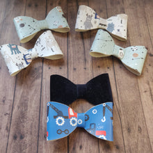 Load image into Gallery viewer, Boys Duo Bow Tie Set
