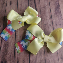 Load image into Gallery viewer, Yellow unicorn square tailed boutique bow
