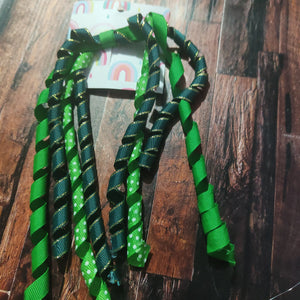 green korker bow