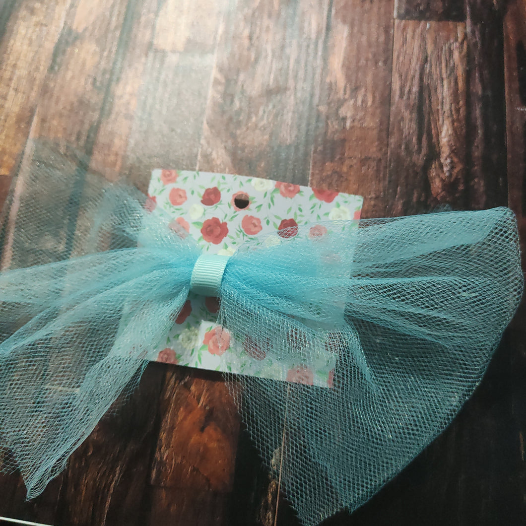 blue tulle bow