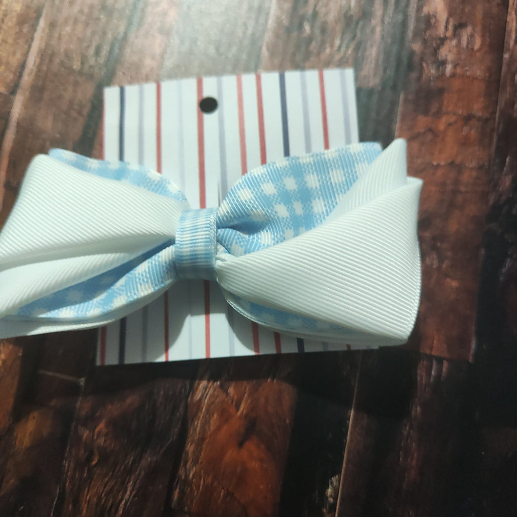 pale blue and white bow