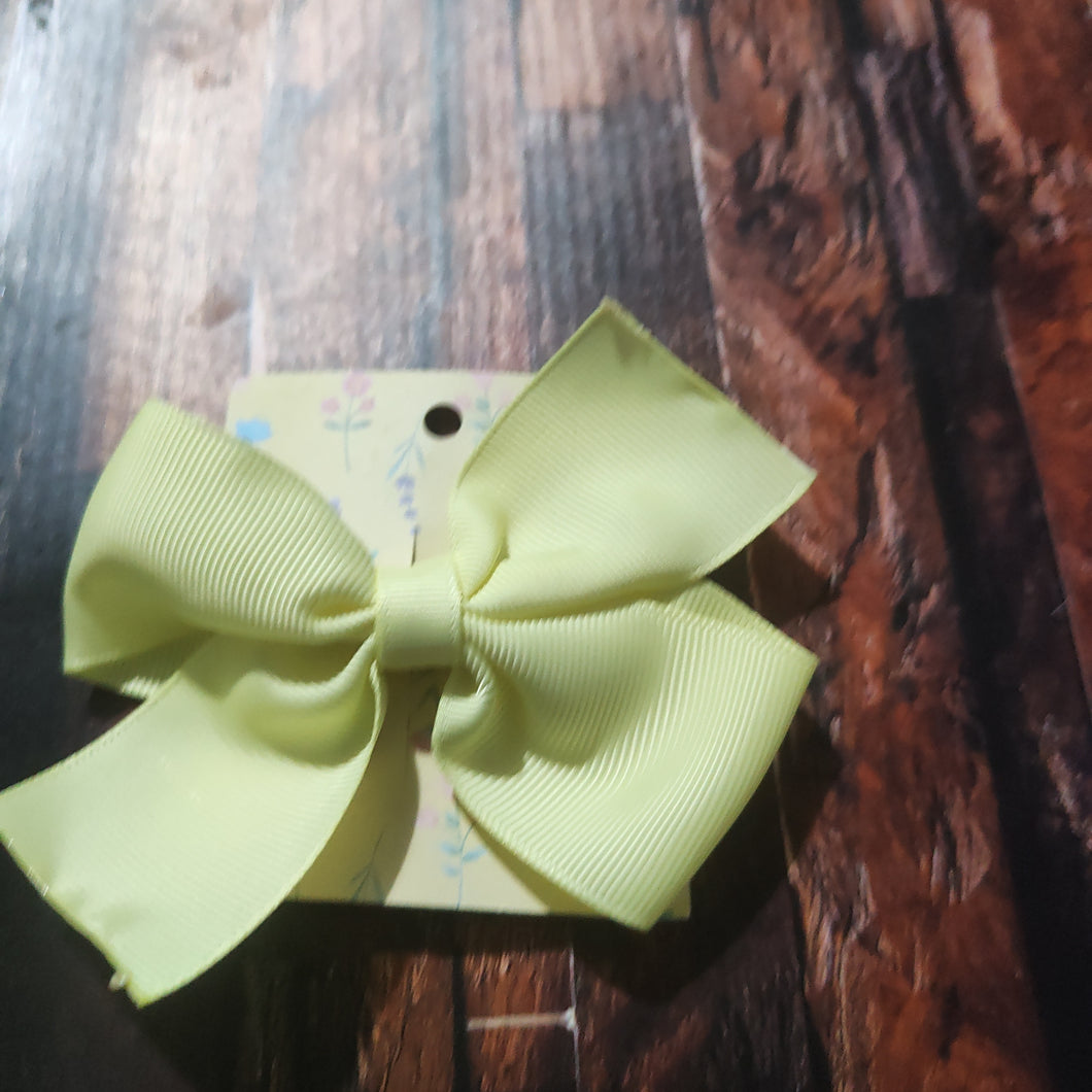 yellow pinwheel bow