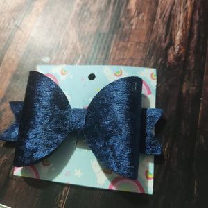 blue velvet bow