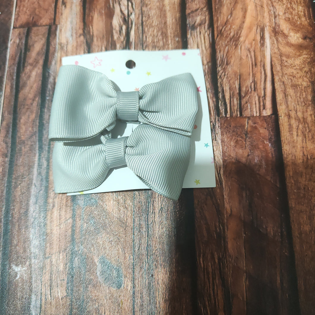 Silver grey ribbon pigtail set