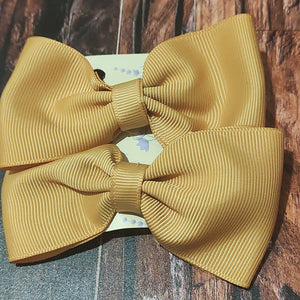 gold ribbon pigtail set